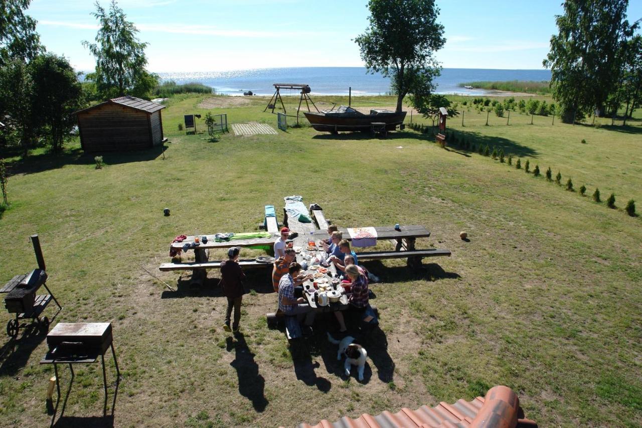 Отель Paeevatalu Camping Vilusi Экстерьер фото