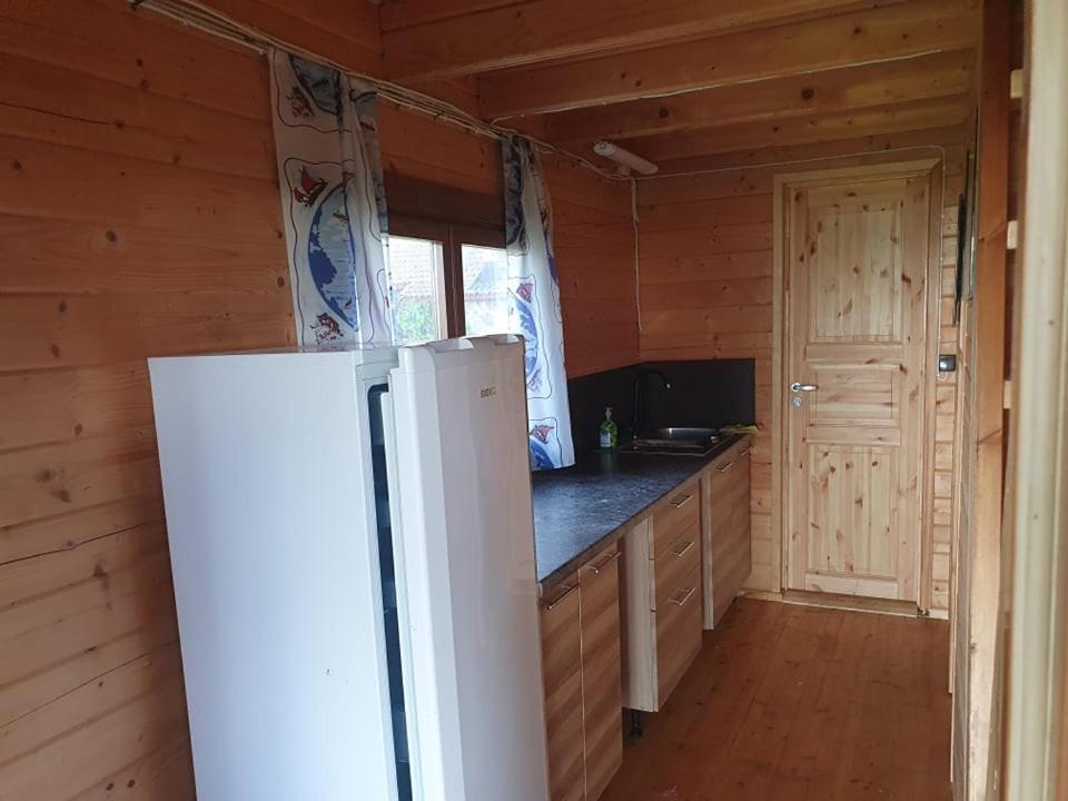Отель Paeevatalu Camping Vilusi Экстерьер фото