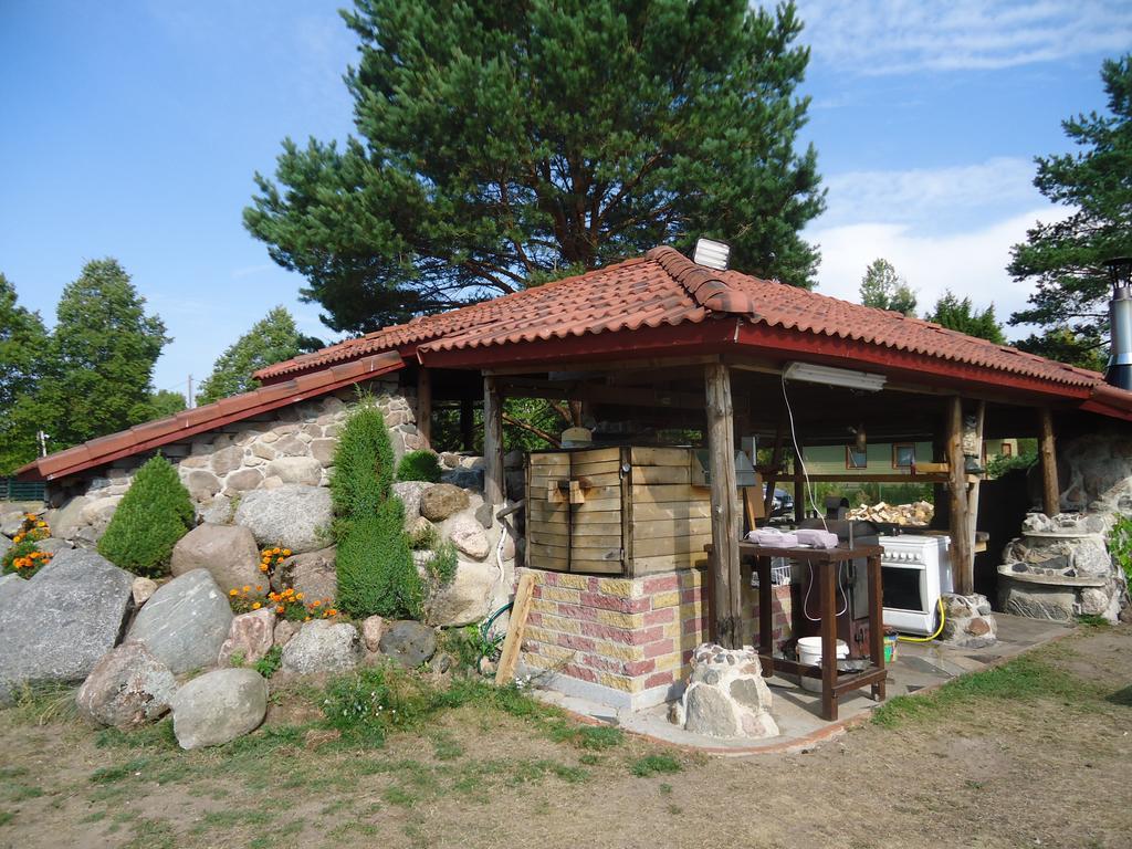 Отель Paeevatalu Camping Vilusi Экстерьер фото
